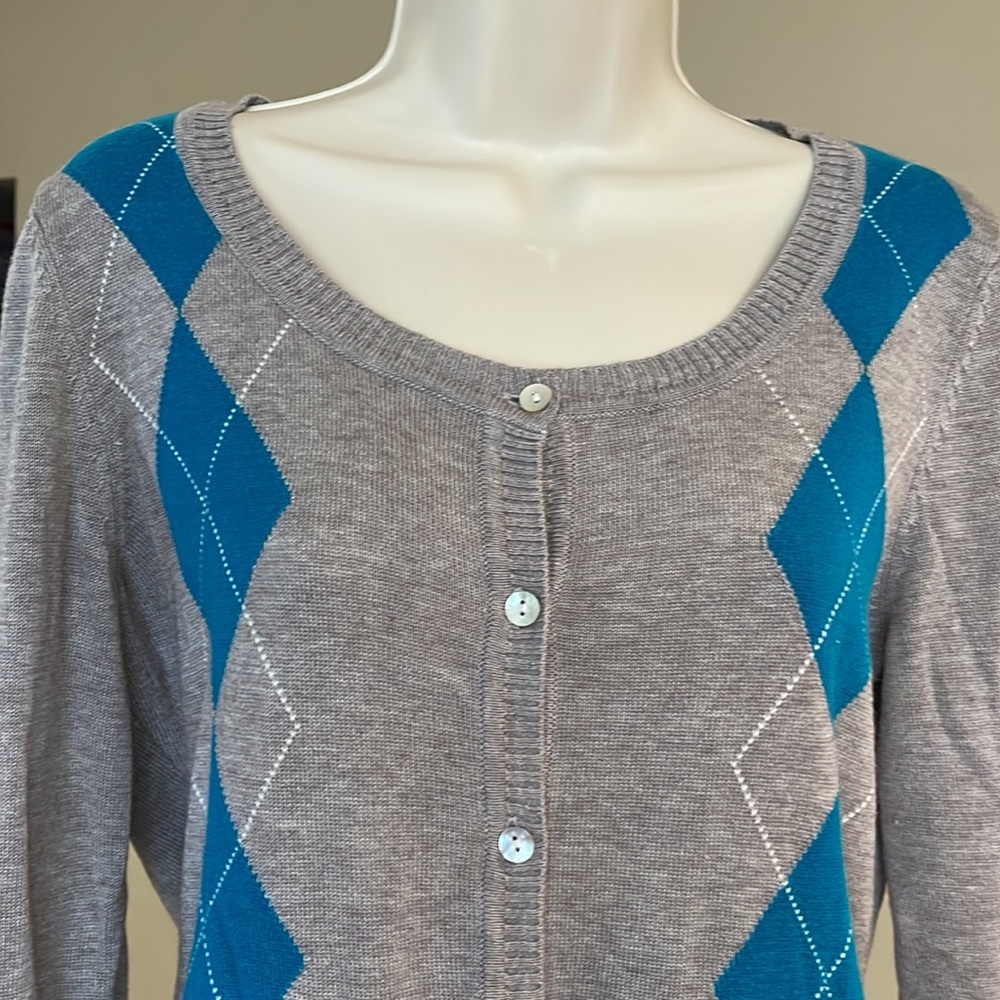 Cardigan - Picture 4 of 5